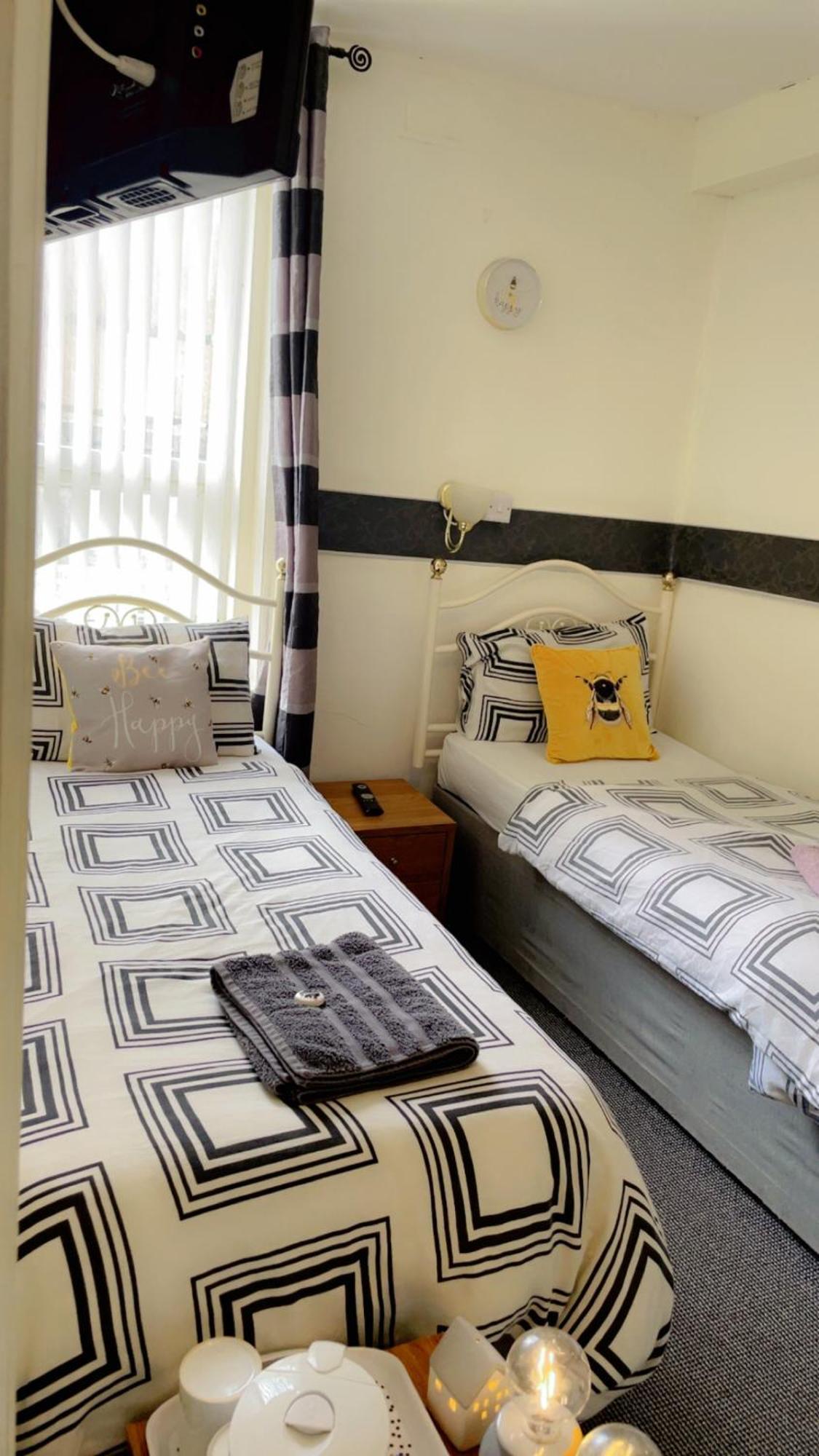 Fern Villa Hotel - Albert Road Blackpool Kültér fotó