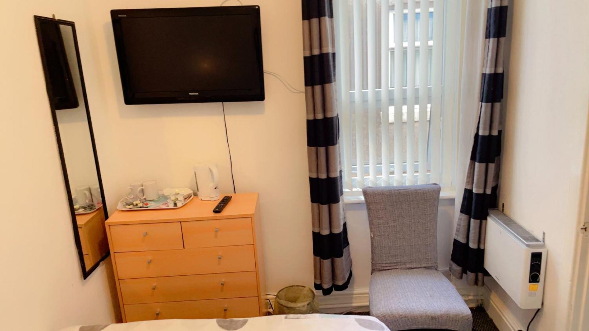Fern Villa Hotel - Albert Road Blackpool Kültér fotó